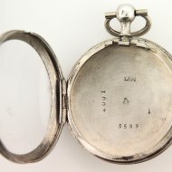 Decimaal zakhorloge met 10 uur aanduiding uit het begin van de Franse-Revolutie 