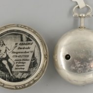 Zilveren gedreven spilhorloge met dubbele kast. 'Leydon, London', ca 1760