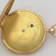 Gouden 4/4 slagwerkhorloge met geguiocheerde zilveren wijzerplaat. 'Foulon'