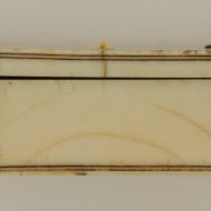 Ivoren 'Bloud' type diptiek zonnewijzer door 'Berville  Dieppe' ca. 1660-1690