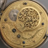 Zilveren spillegang datum zakhorloge met dubbele kast, gesigneerd: 'Beefield, London'. 1787