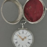 Duits 8-daags zilveren spillegang horloge met dubbele kast. Gesigneerd: 'G.W. Bolte, Rinteln'. ca 1750